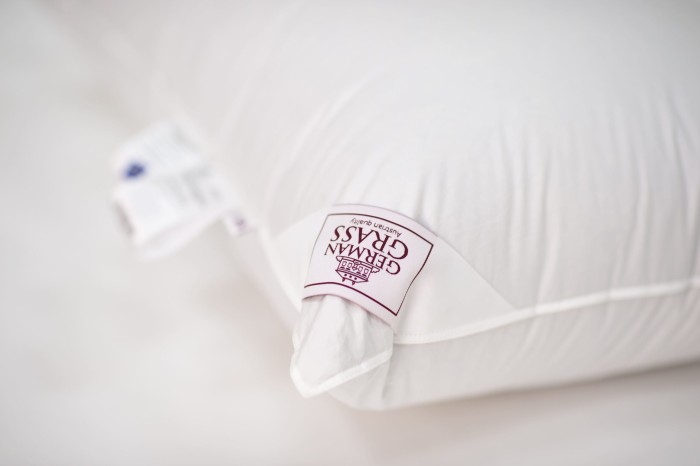 Подушка SILVER DOWN GRASS средняя 50х90