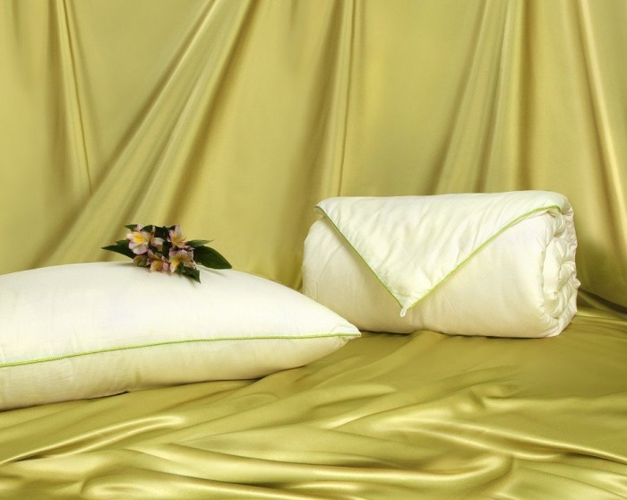 Шелковое одеяло "Classic"  (среднее) 172x205, 300 г/кв.м