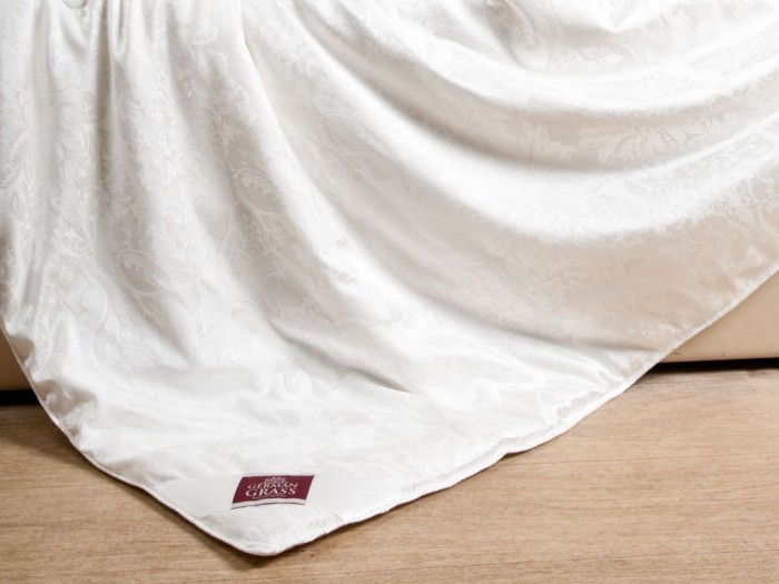 Одеяло шелковое Fly Silk Grass (220 х 240) Легкое