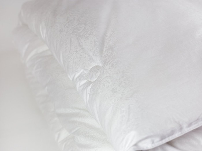 Одеяло PAISLEY SILK GRASS всесезонное 200х220