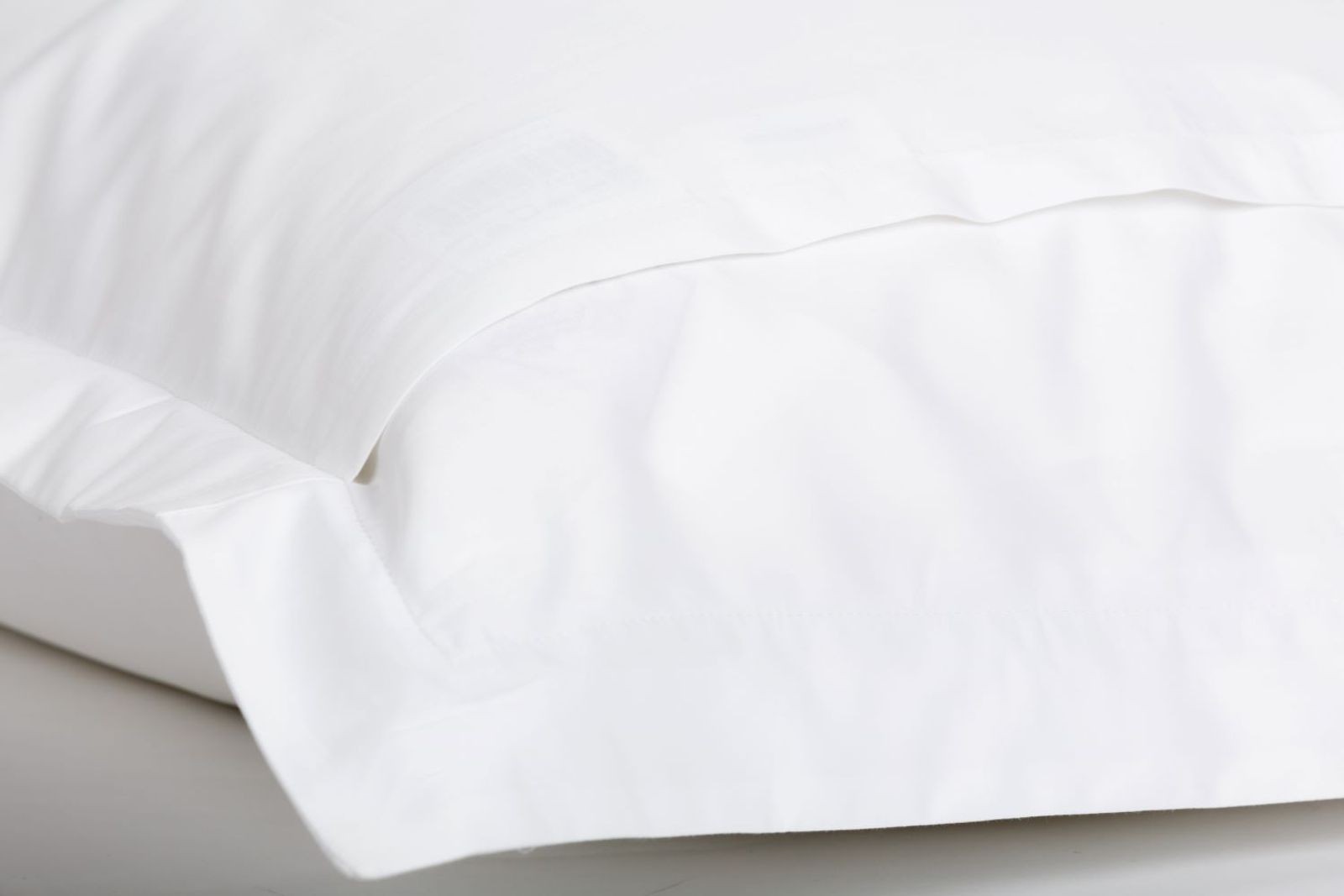 Наволочки с широкой отделкой Alpine Dark Onyx Allure Grass 50х70 (2шт)