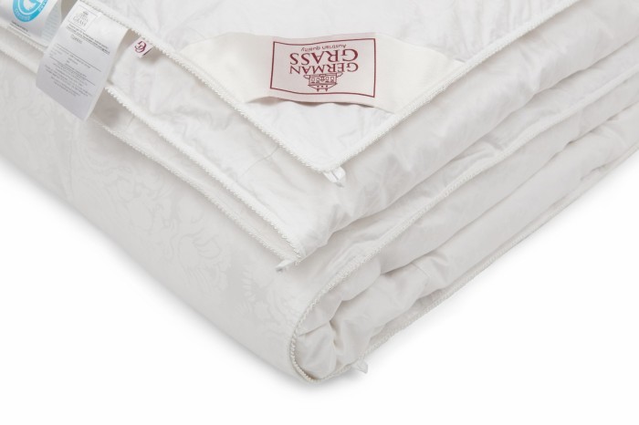 Одеяло PRINCESS DOWN GRASS всесезонное 240х220