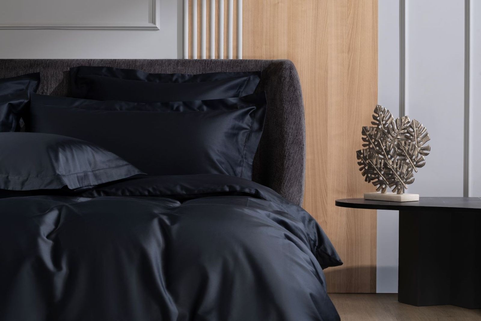 Постельное белье Dark Onyx Allure Grass Евро простыня на резинке