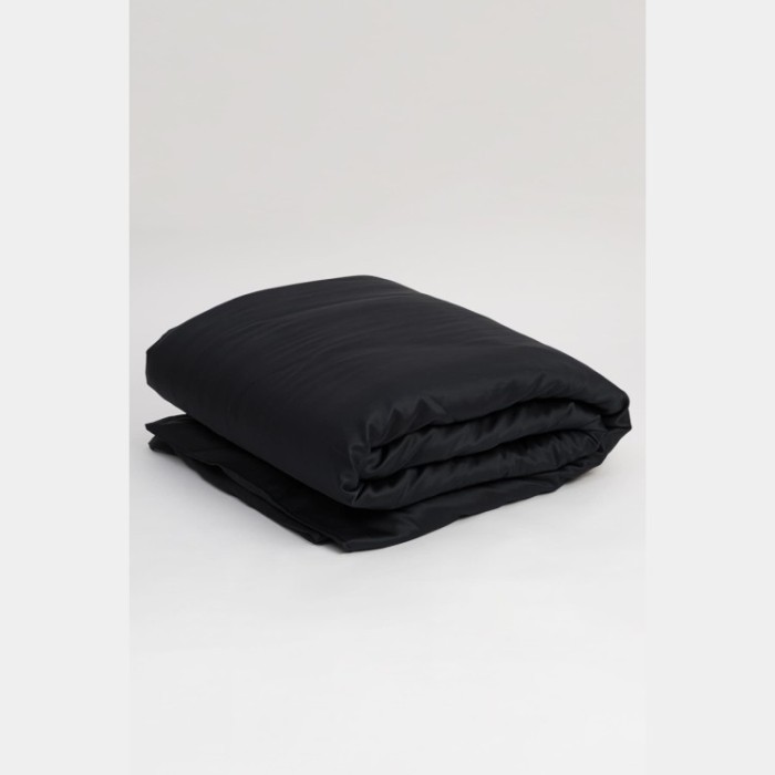 Постельное белье BLACK BRILLIANT GRASS Семейный 50 х 70 см (2 шт), 70 х 70 см (2 шт) простынь 180х200