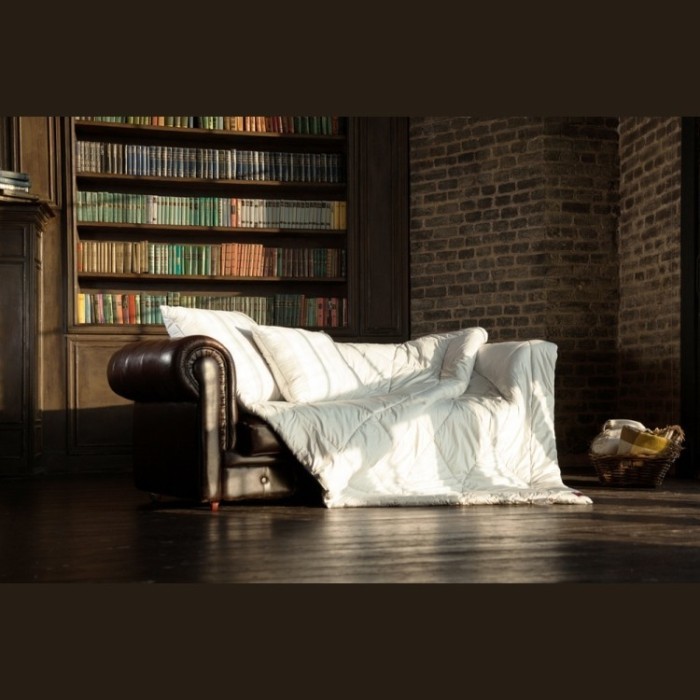 Подушка стеганая верблюжий пух Camel Grass (70 x 70) Средняя