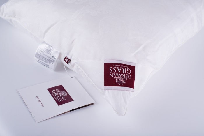 Подушка шелк Fly Silk Grass (50 x 70) Средняя