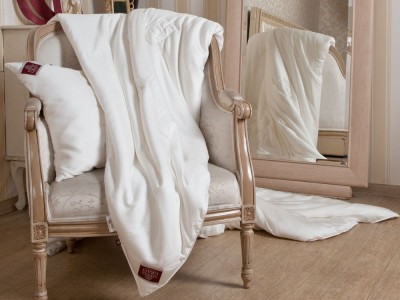 Одеяло шелковое Luxury Silk Grass (220 х 240) Всесезонное