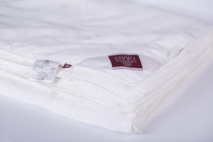 Одеяло шелковое Luxury Silk Grass (220 х 240) Всесезонное