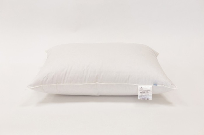 Подушка 4 STARS FAMILIE DOWN средняя 50х68