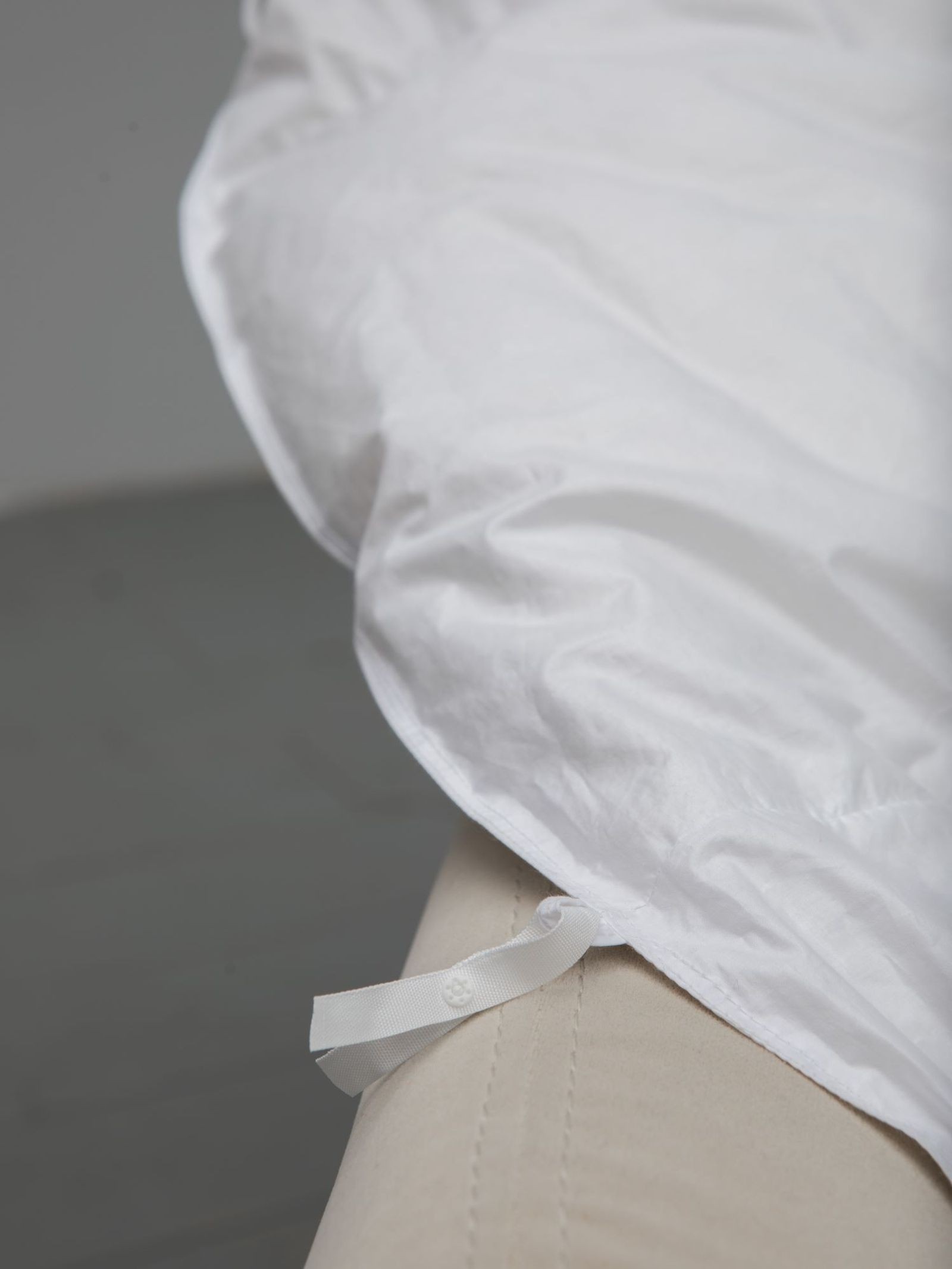 Одеяло ROYAL DOWN GRASS всесезонное круглое d-240