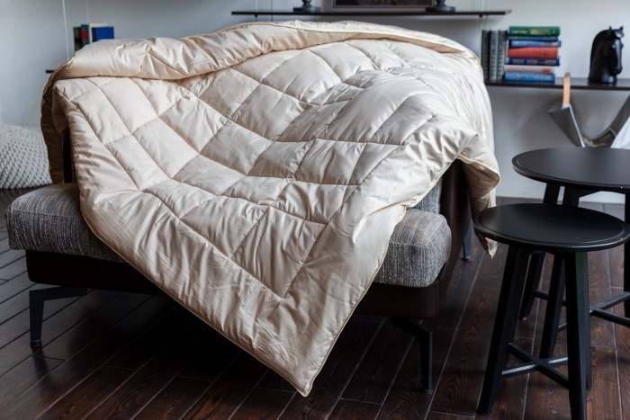 Одеяло ALMOND WOOL GRASS всесезонное 150х200