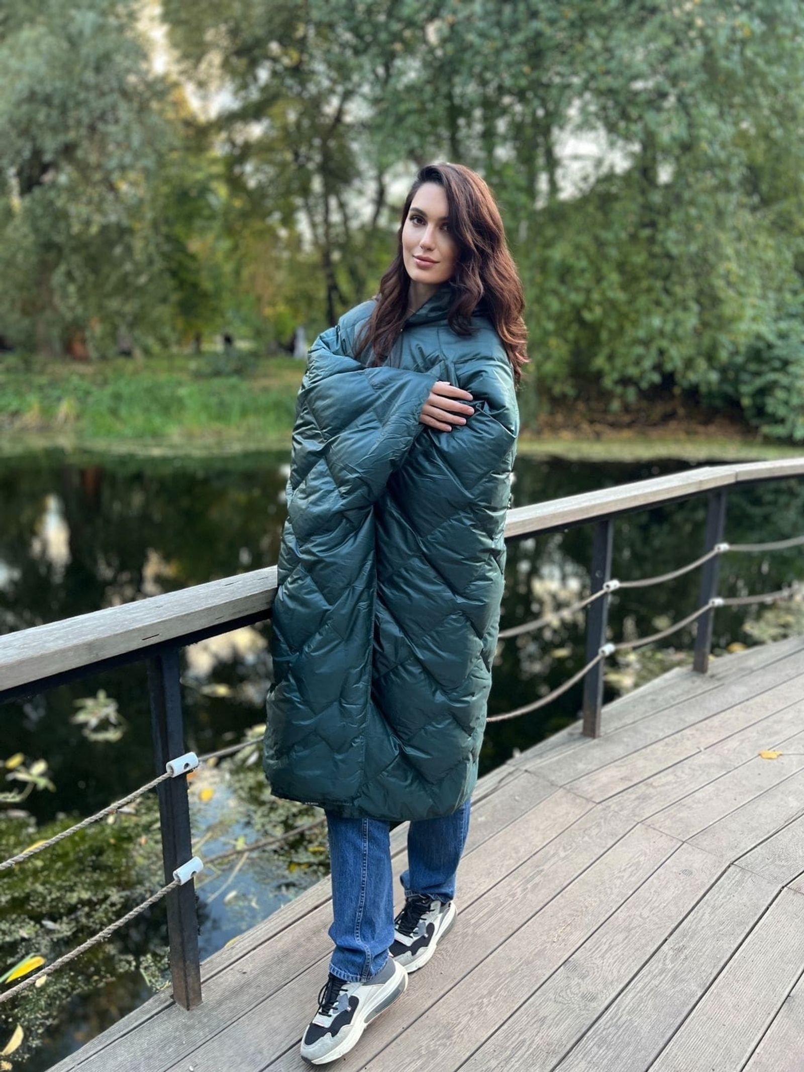 Дорожный плед-пончо пуховый Travel Cape Plaid Grass DARK GREEN 130х170