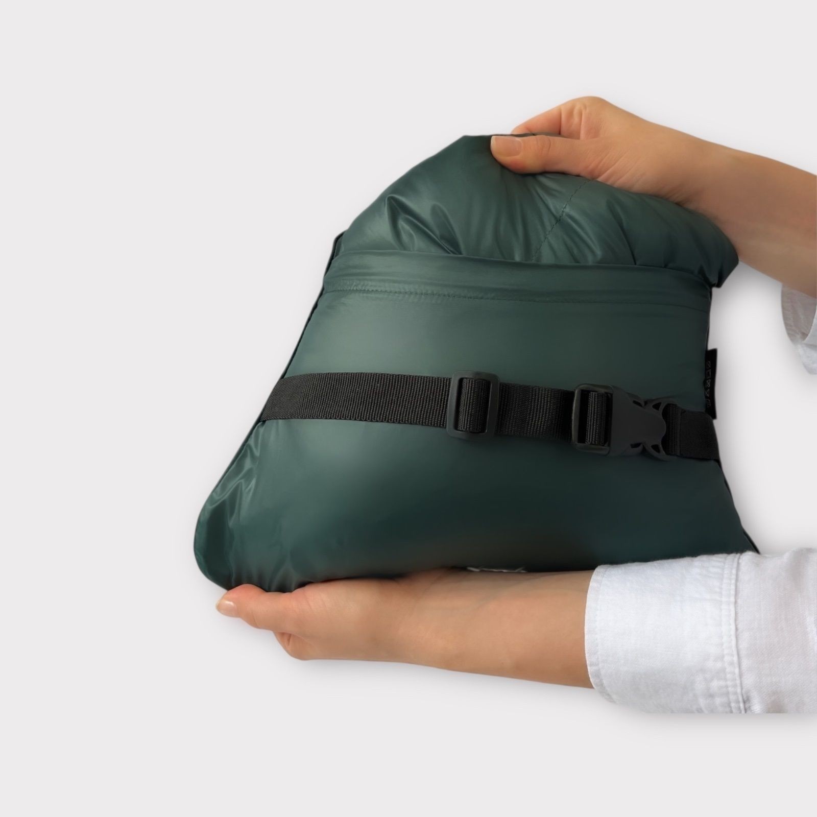 Дорожный плед-пончо пуховый Travel Cape Plaid Grass DARK GREEN 130х170