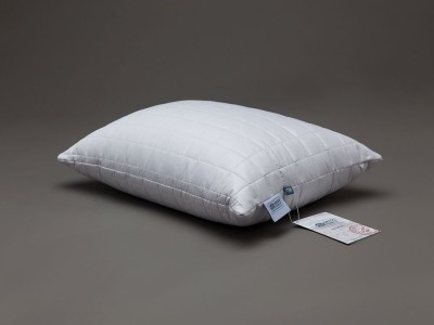 Подушка стеганная на молнии German Grass CAMEL FAMILIE WOOL 68 х 68 см.