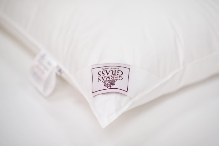 Подушка LUXURY SILK GRASS мягкая 50х68