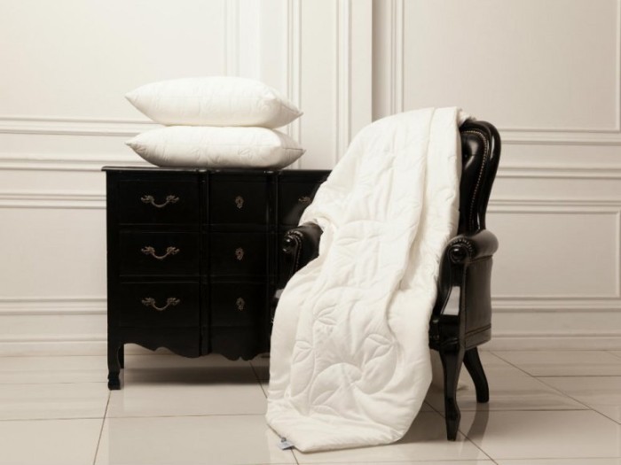 Одеяло стеганное с кантом German Grass SILK FAMILIE BIO 200 х 220 см. всесезонное