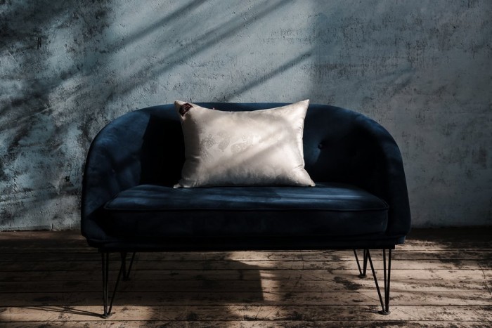 Подушка SILK DOWN GRASS средняя 50х68