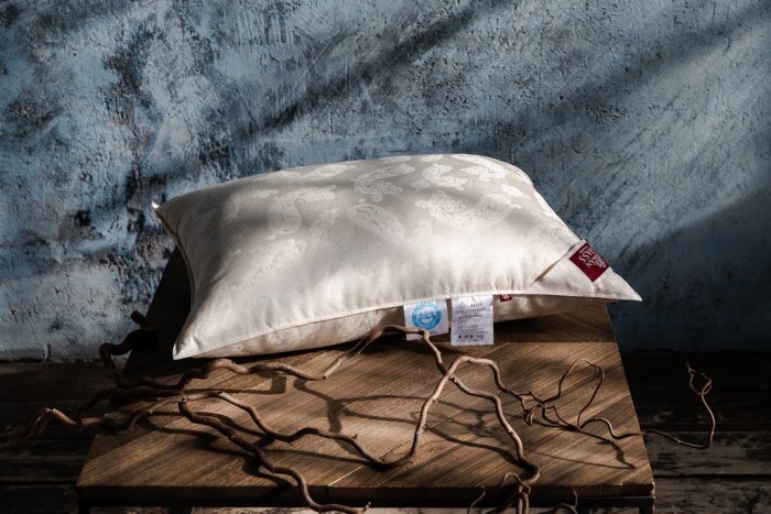 Подушка SILK DOWN GRASS средняя 50х68