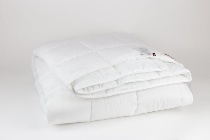 Одеяло FAMILIE ACTIVE LIFE всесезонное 150х200