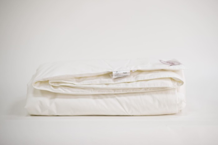 Одеяло шелковое Luxury Silk Grass Всесезонное 200х200